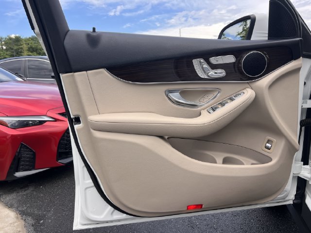 Used 2017 Mercedes-Benz GLC 300 image 10