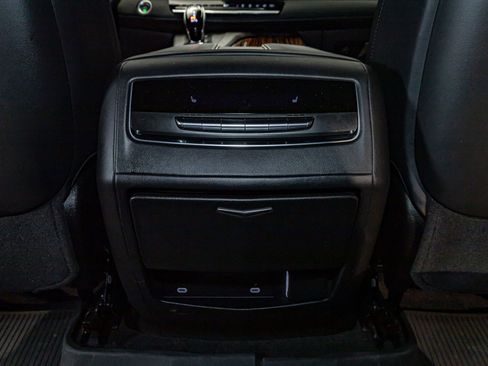 Used 2023 Cadillac Escalade Premium Luxury w/ Performance Package image 23