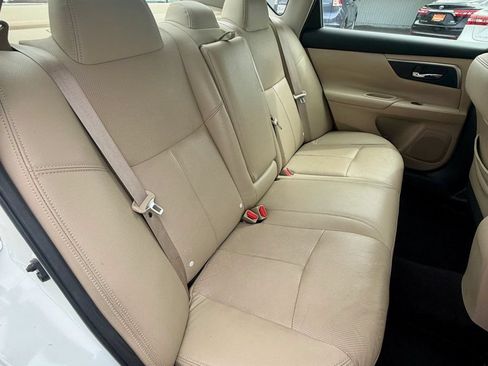 Used 2015 Nissan Altima 2.5 S w/ Sport Value Package FWD image 17