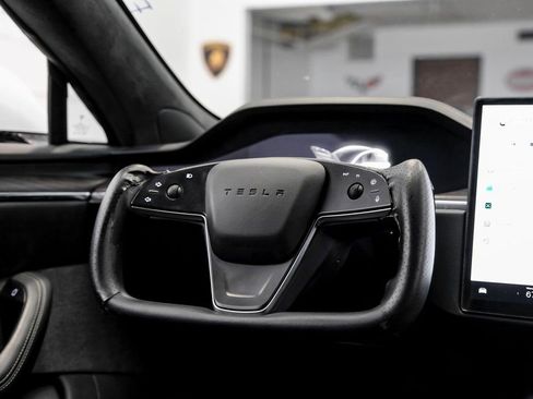 Used 2023 Tesla Model S image 22