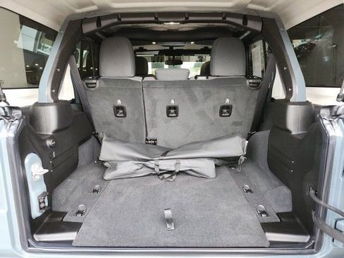 Used 2025 Jeep Wrangler Sport image 17