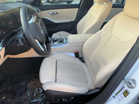 Used 2025 BMW 330i 330i w/ Premium Package image 17