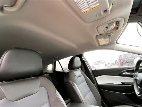 Used 2024 Chevrolet Trax LT image 28