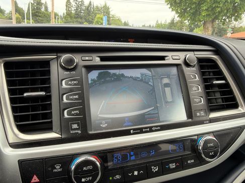 Used 2017 Toyota Highlander Limited Platinum w/ Protection Package #3 AWD/4WD image 11