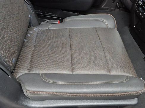 Used 2024 Chevrolet Suburban High Country w/ Advanced Technology Package image 26