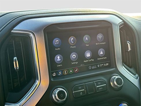 Used 2020 GMC Sierra 1500 SLT image 15