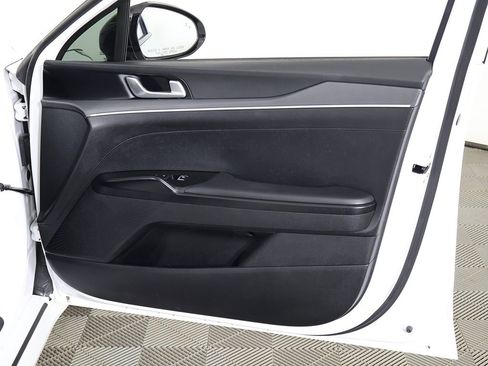 Used 2023 Kia K5 GT-Line image 25