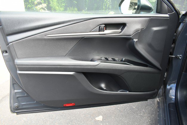 Used 2025 Toyota Camry LE FWD image 13