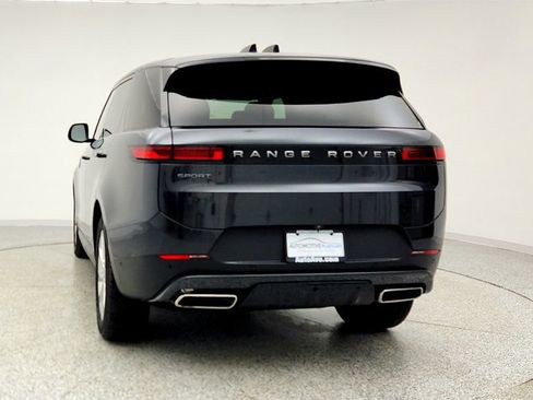 Used 2024 Land Rover Range Rover Sport SE image 6