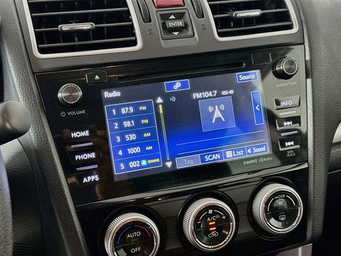 Used 2018 Subaru Forester 2.5i Premium AWD/4WD image 21