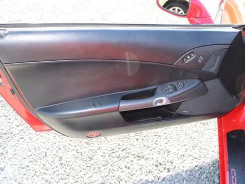 Used 2005 Chevrolet Corvette Convertible w/ Preferred Equipment Group RWD image 24