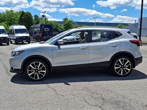 Used 2018 Nissan Rogue Sport SL w/ SL Premium Package AWD/4WD image 7