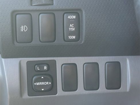 Used 2005 Toyota Tacoma 4x4 Double Cab w/ TRD Sport Pkg #2 image 14