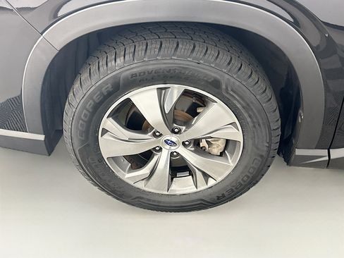 Used 2023 Subaru Ascent Premium w/ Convenience Package AWD/4WD image 11