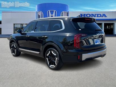 Used 2025 Kia Telluride S
