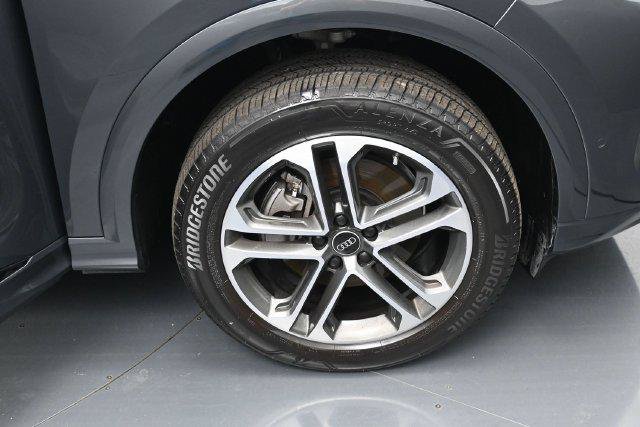 Used 2025 Audi Q5 Premium AWD/4WD image 39