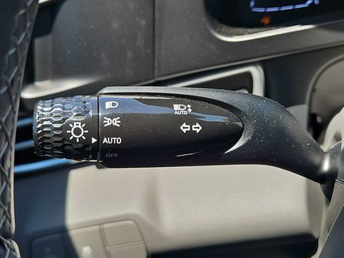 New 2026 Hyundai Elantra Sport FWD image 25