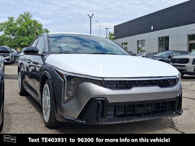 New 2026 Kia K4 GT-Line FWD image 1