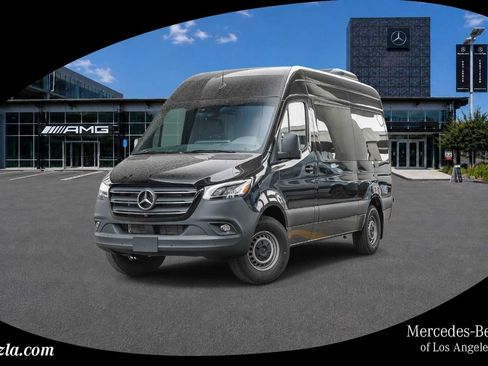 Used 2024 Mercedes-Benz Sprinter 2500 image 1