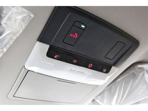 New 2025 Nissan Pathfinder SV image 21