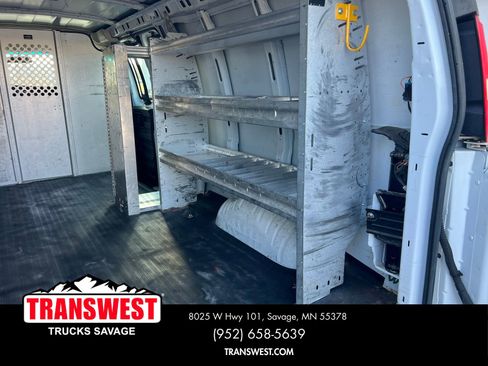 Used 2018 Chevrolet Express 3500 Extended w/ Driver Convenience Package image 9