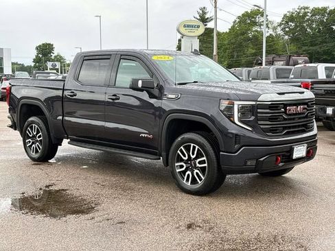 Used 2024 GMC Sierra 1500 AT4 w/ Technology Package AWD/4WD image 1