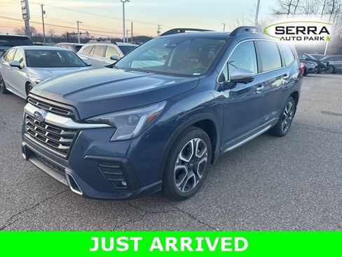 Used 2023 Subaru Ascent Touring w/ Popular Package #2A image 1