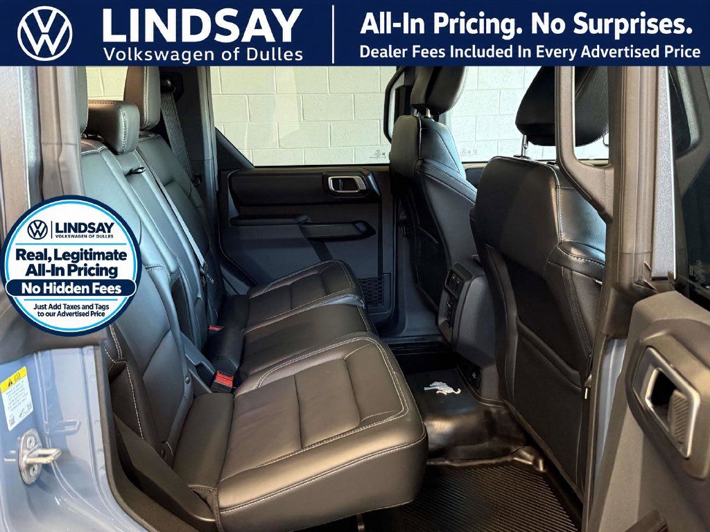 Used 2025 Ford Bronco Outer Banks AWD/4WD image 13