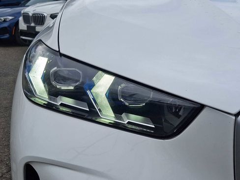 Certified 2024 BMW X5 xDrive40i w/ Premium Package image 9