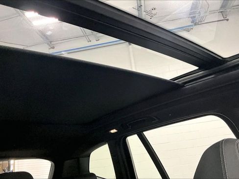 Used 2024 BMW X3 xDrive30i w/ Premium Package image 17