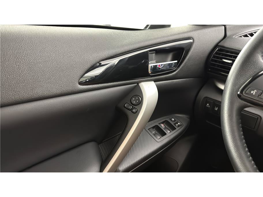 Used 2022 Mitsubishi Eclipse Cross SE FWD image 30