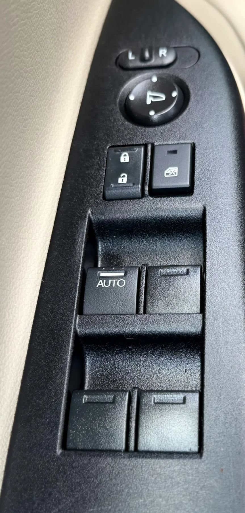 Used 2014 Honda Accord LX image 23
