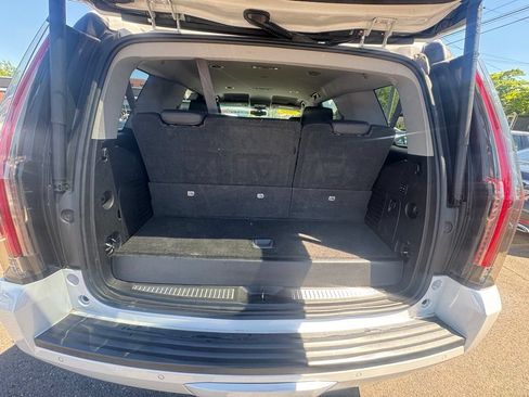 Used 2016 Cadillac Escalade 4WD image 25