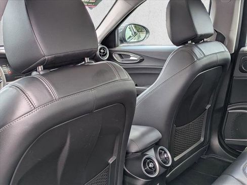 Used 2019 Alfa Romeo Giulia Ti RWD image 19