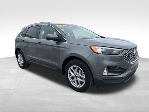 Used 2024 Ford Edge SEL w/ Convenience Package image 10