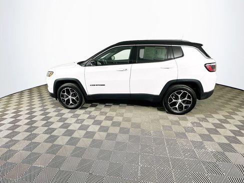 Certified 2024 Jeep Compass Limited image 6