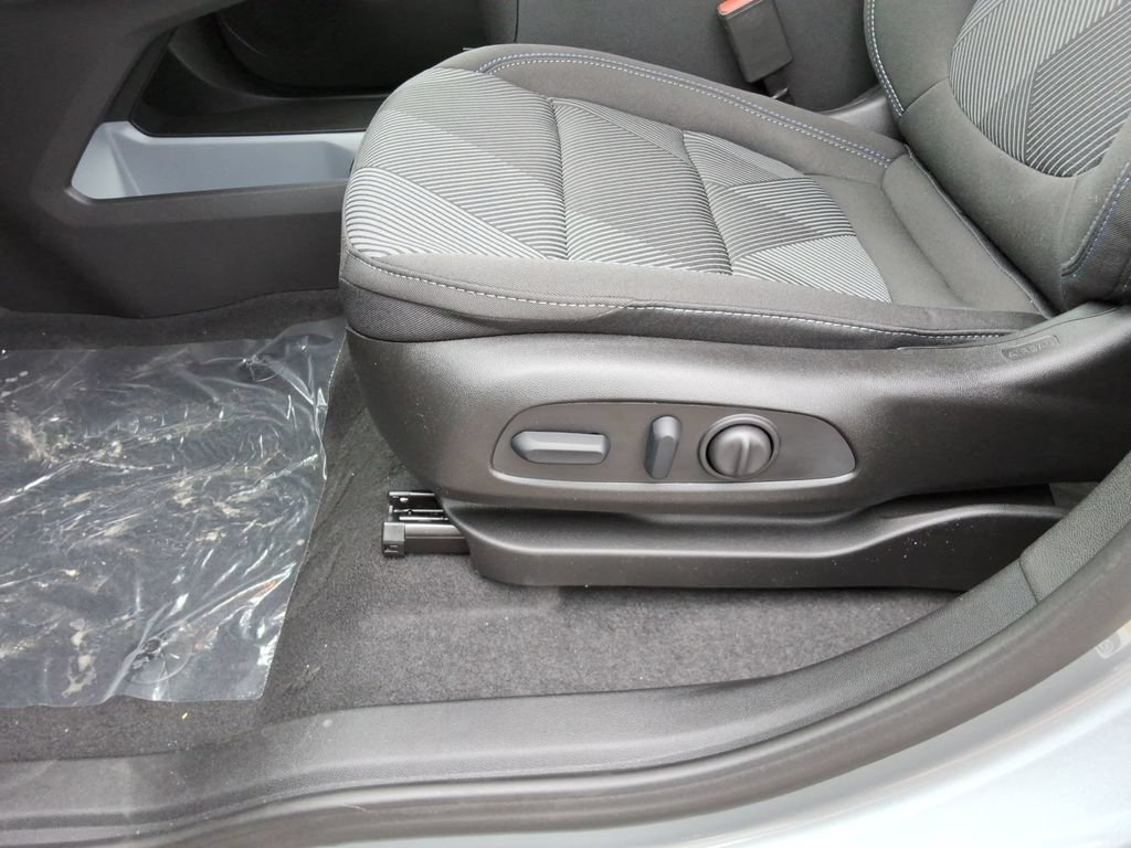 New 2027 Chevrolet Bolt LT w/ Comfort Package FWD image 22