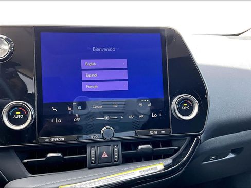 Used 2025 Lexus NX 250 FWD w/ Premium Package image 34