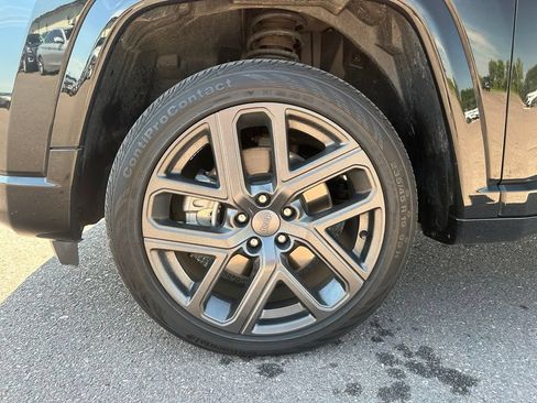 Used 2024 Jeep Compass Limited w/ High Altitude Package AWD/4WD image 41