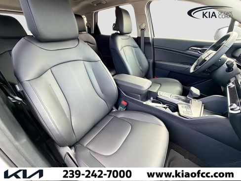 New 2026 Kia Sportage EX FWD image 14