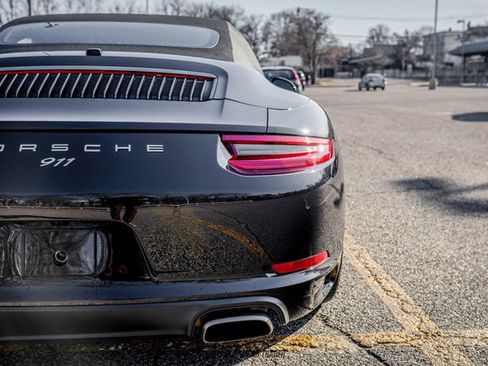 Used 2017 Porsche 911 Carrera image 59