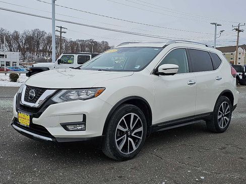 Used 2019 Nissan Rogue SL w/ Premium Package image 3