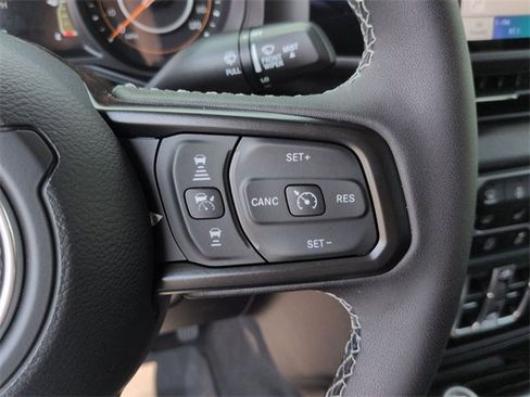 New 2025 Jeep Gladiator Sport image 20