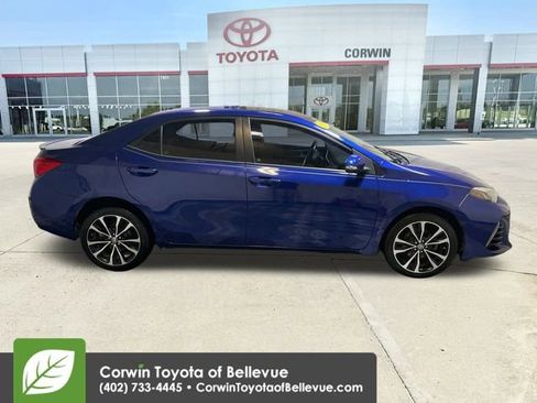 Used 2017 Toyota Corolla SE image 9