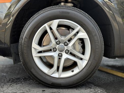 Used 2018 Audi Q5 2.0T Premium w/ Convenience Package image 14