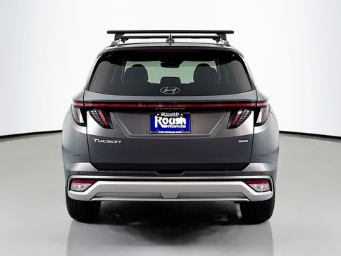 Used 2025 Hyundai Tucson Limited AWD/4WD image 6