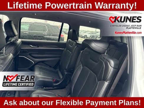 Used 2021 Jeep Grand Cherokee L Limited AWD/4WD image 15
