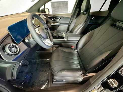 New 2026 Mercedes-Benz EQE 320 4MATIC SUV image 20