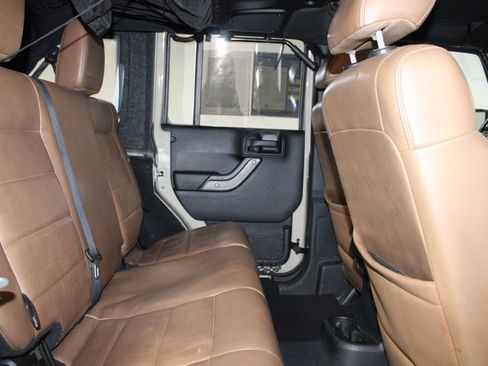 Used 2018 Jeep Wrangler Unlimited Sport S AWD/4WD image 27