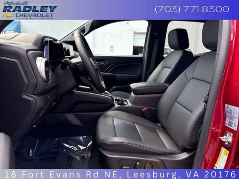 Used 2024 Chevrolet Colorado LT w/ LT Convenience Package III image 22